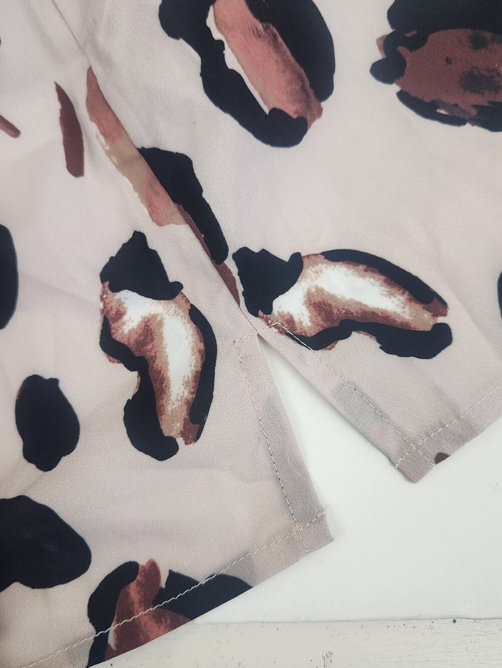 Eloquii Abstract Leopard-Print Ruffle Collar Button-Down - Picture 7 of 8